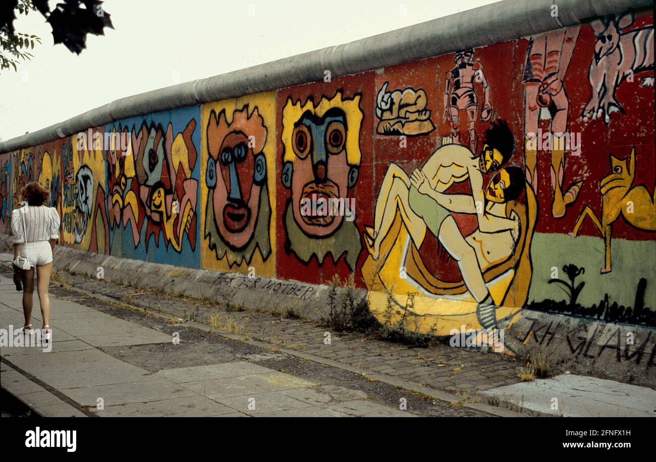 1280px-East_Side_Gallery_(