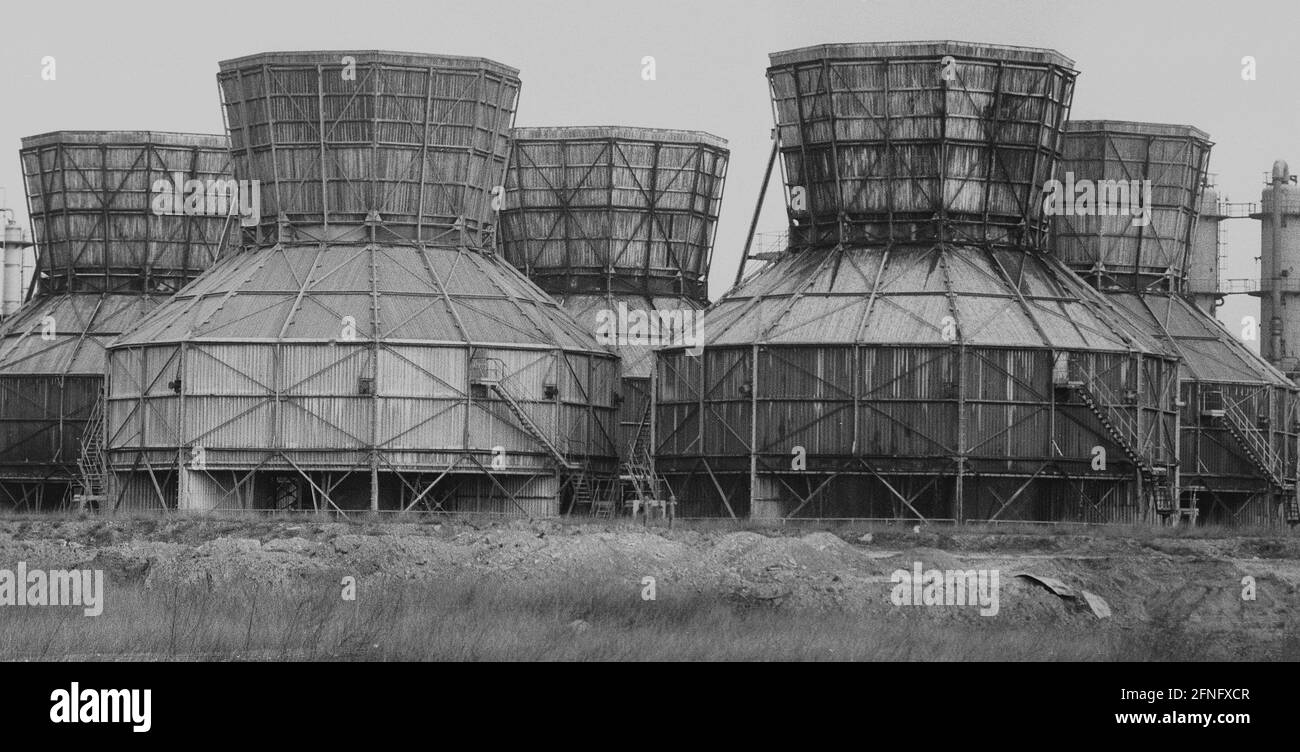 Saxony-Anhalt / GDR / Industry / 1993 BUNA-Werke in Schkopau. Once one ...