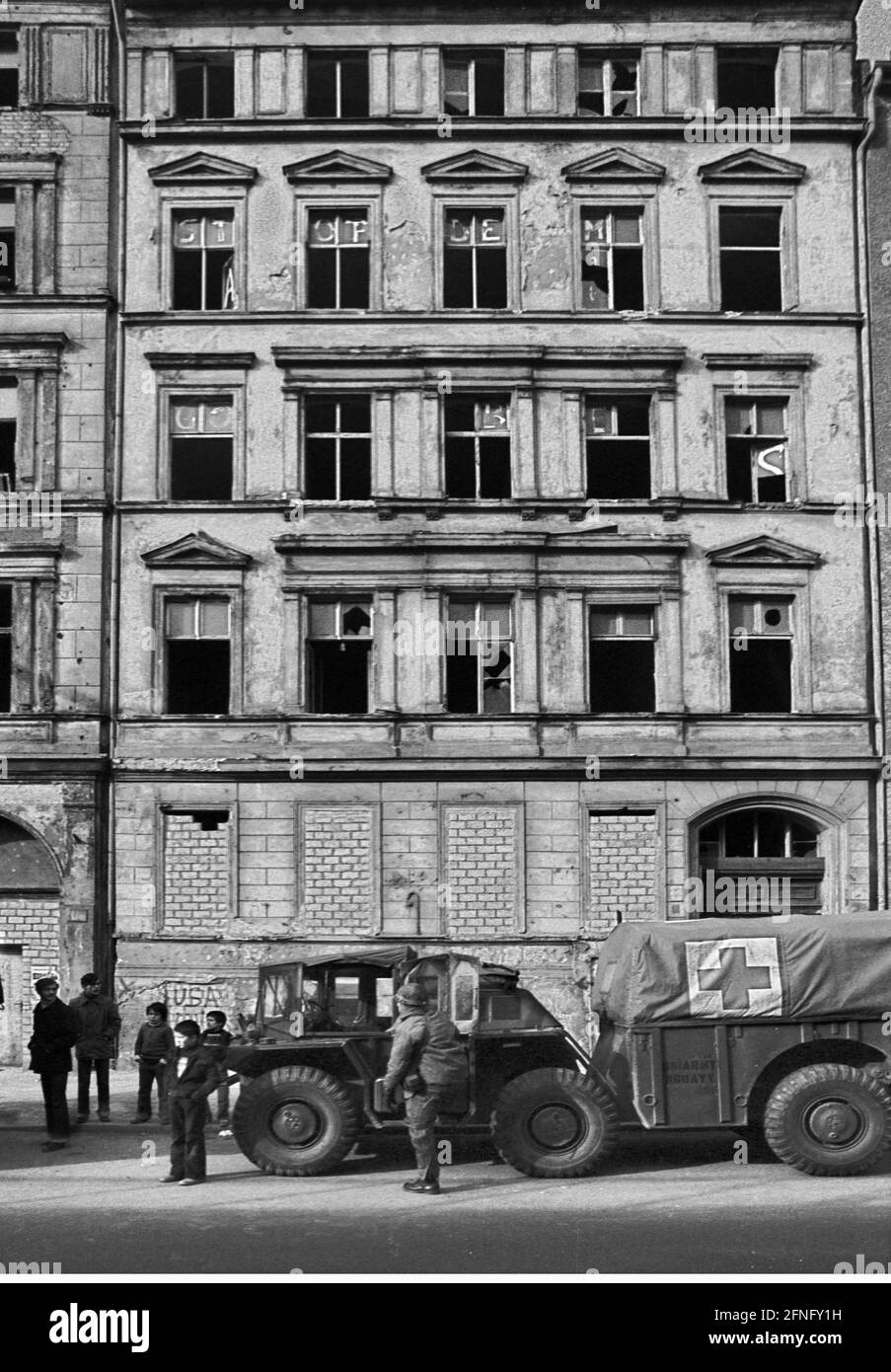 Berlin / Districts / Kreuzberg / 20.3.1980 Skalitzer Strasse. American