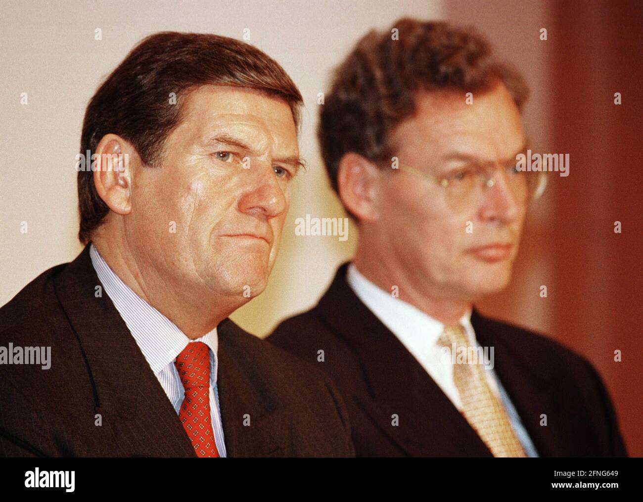 Ekkehard SCHULZ and Gerhard CROMME , Chairmen of the Executive Board of Thyssen Krupp AG , 20.10.1998 [automated translation] Stock Photo