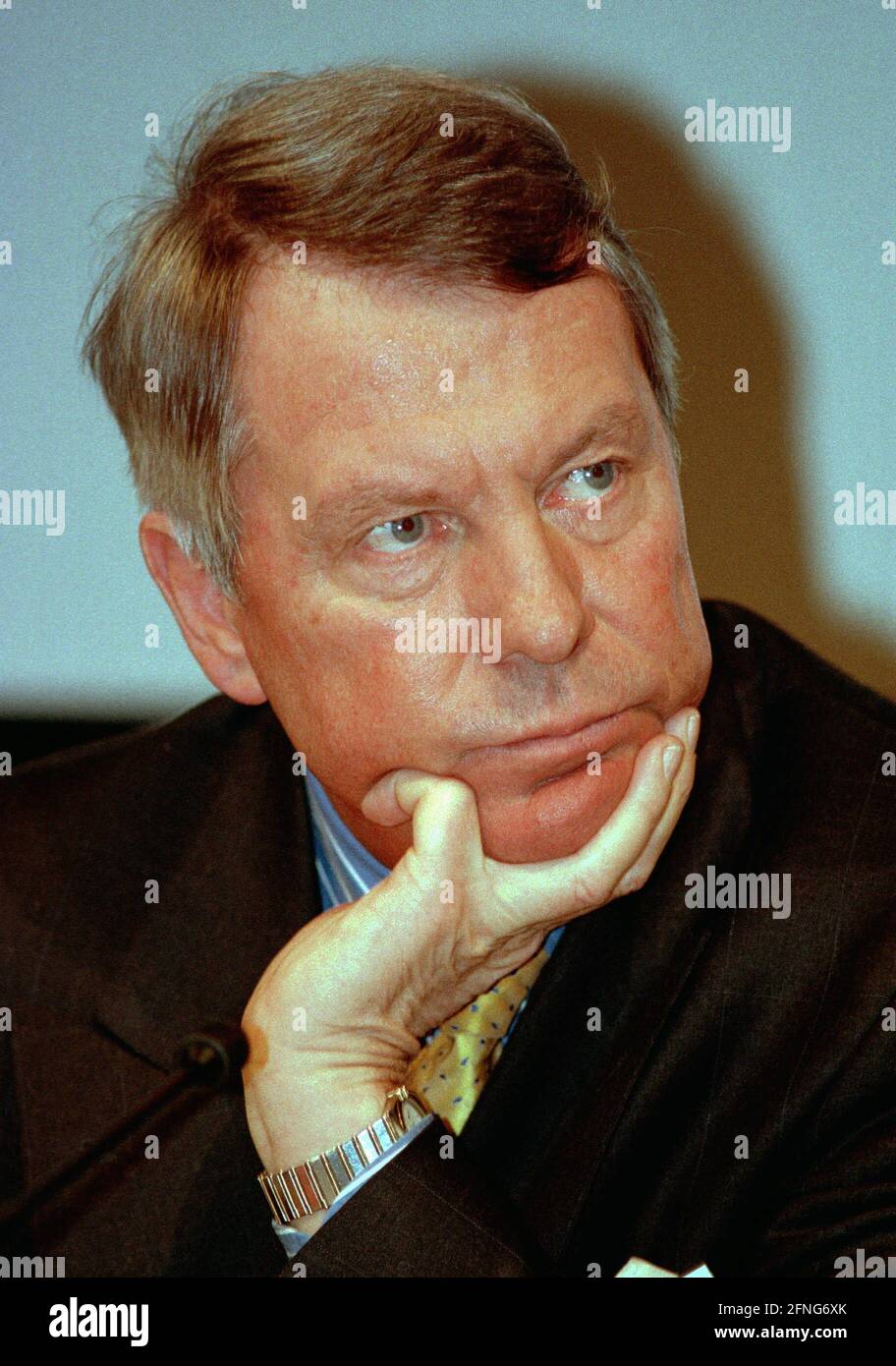 Manfred SCHNEIDER , Chairman of the Board of Management of Bayer AG , March 1999 [automated translation] Stock Photo