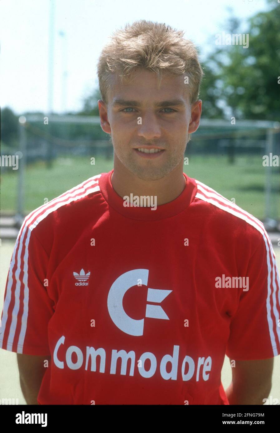 Hans-Dieter Flick (FC Bayern Munich) in portrait. Rec.  01.07.1988(estimated). [automated translation] Stock Photo - Alamy