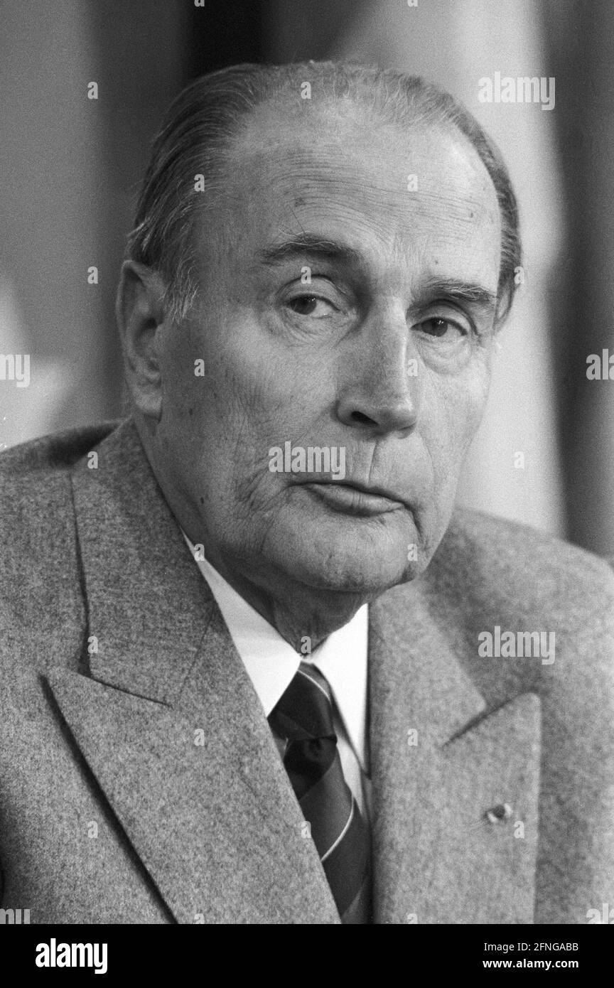 Germany, Bonn, 27.10.1989. Archive No. 103020 GermanFrench