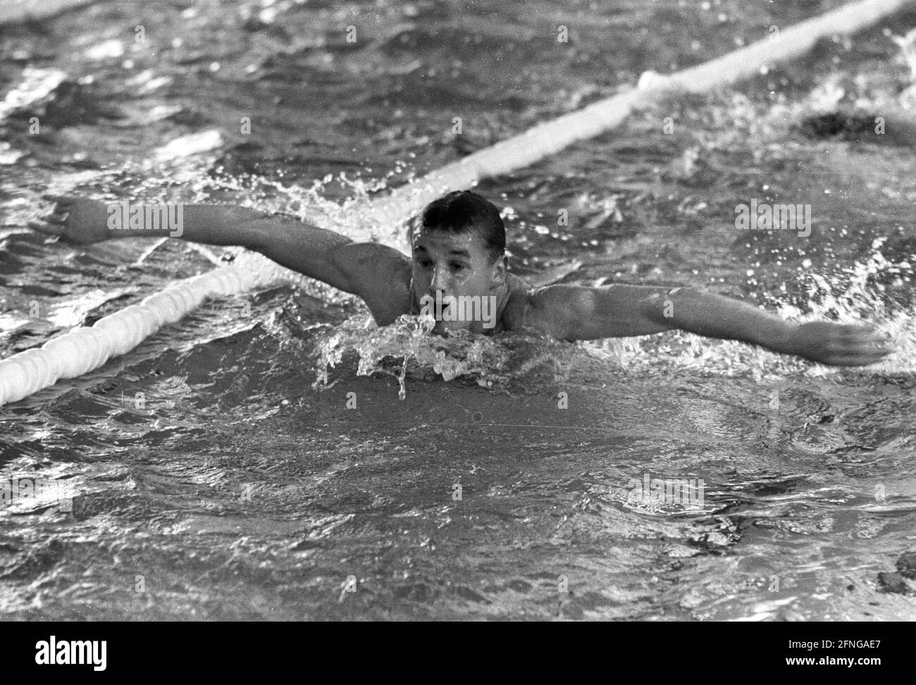 1964 Summer Olympics in Tokyo. Swimming: Gerhard Hetz (FRG) Action Butterfly 06.10.1964. [automated translation] Stock Photo