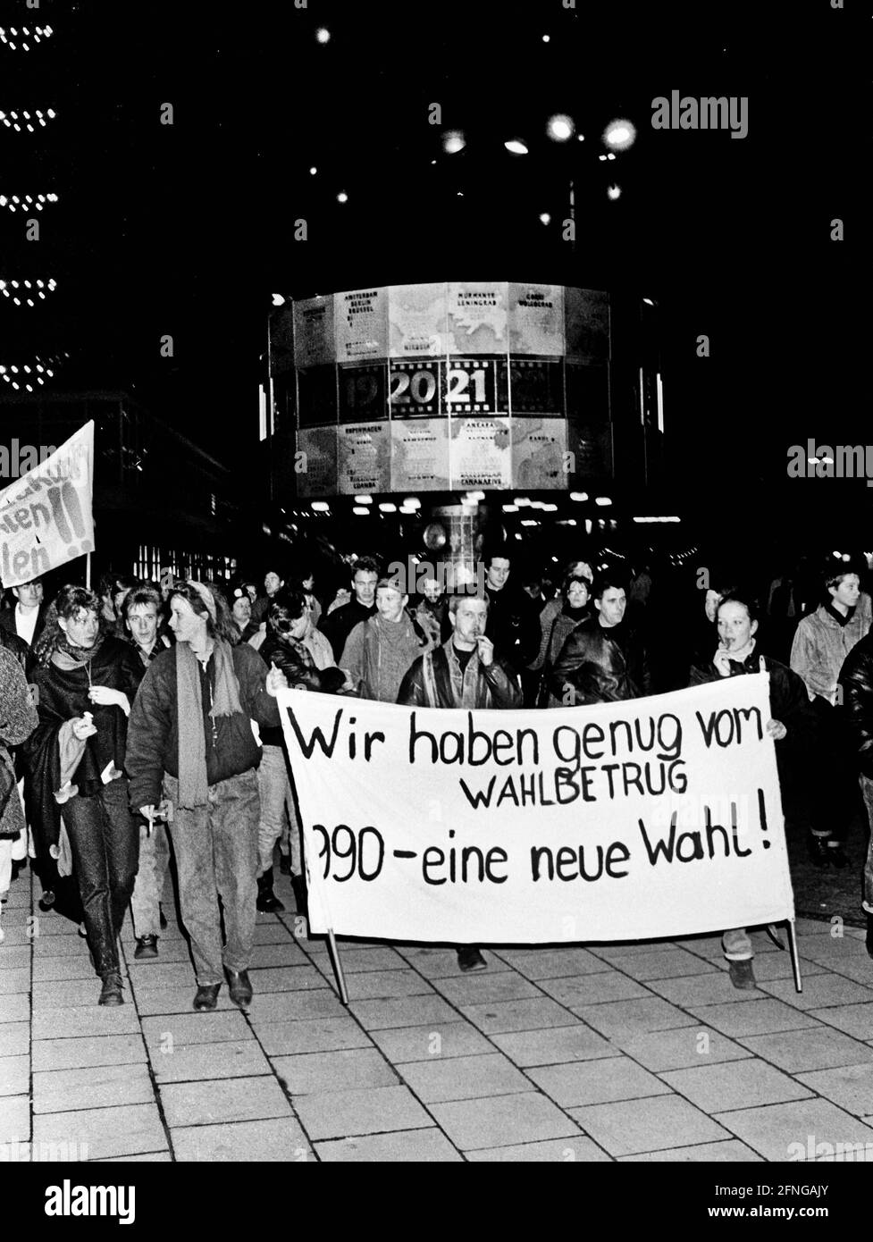 1989 demonstrations hi-res stock photography and images - Alamy