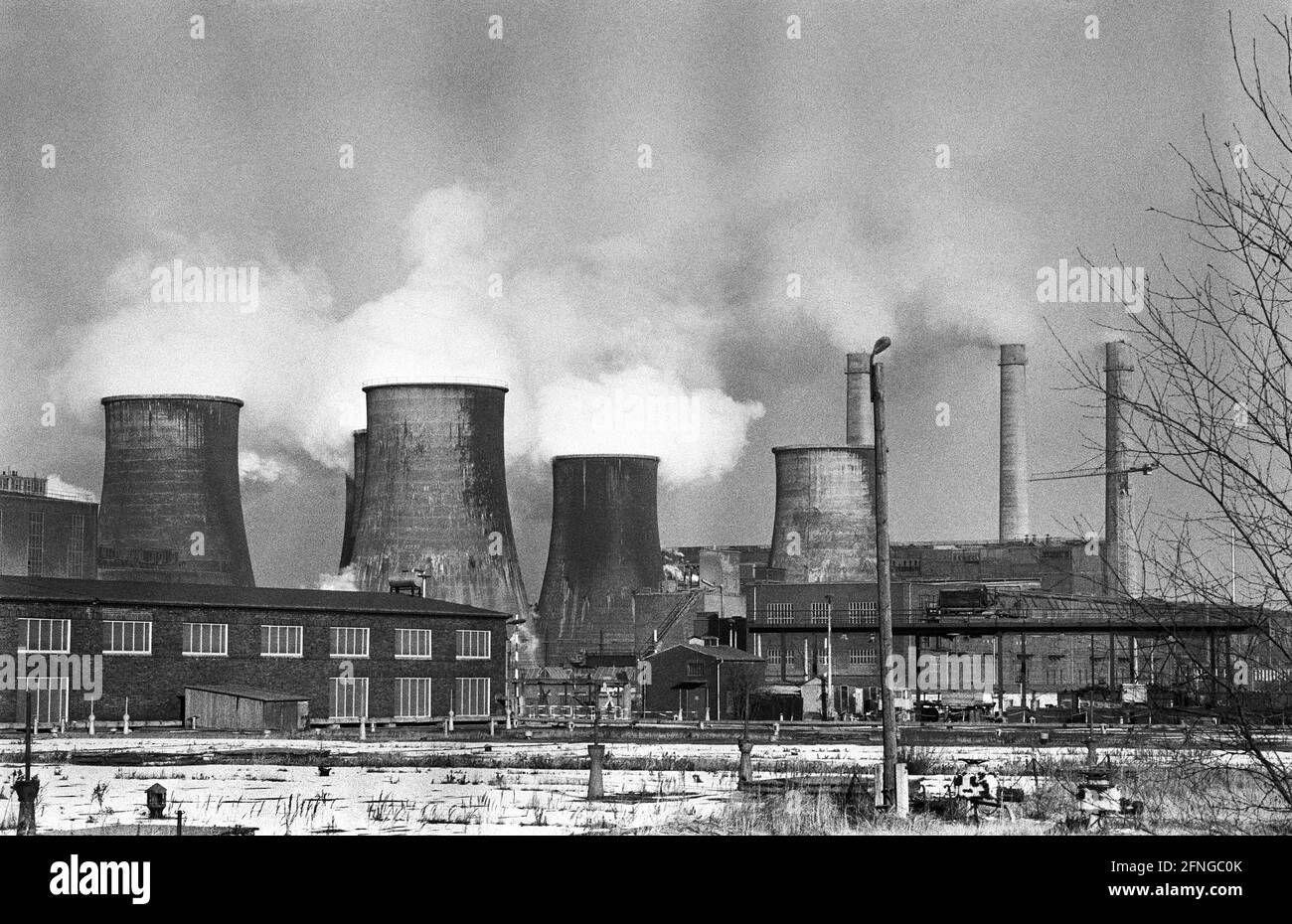 Germany, Espenhain, 07.01.1990. Archive-No.: 12-09-21 The Kombinat Espenhain  (more precisely VEB Kombinat Espenhain) was a plant for the extraction and  processing of brown coal. Photo: View of the plant [automated translation]  Stock