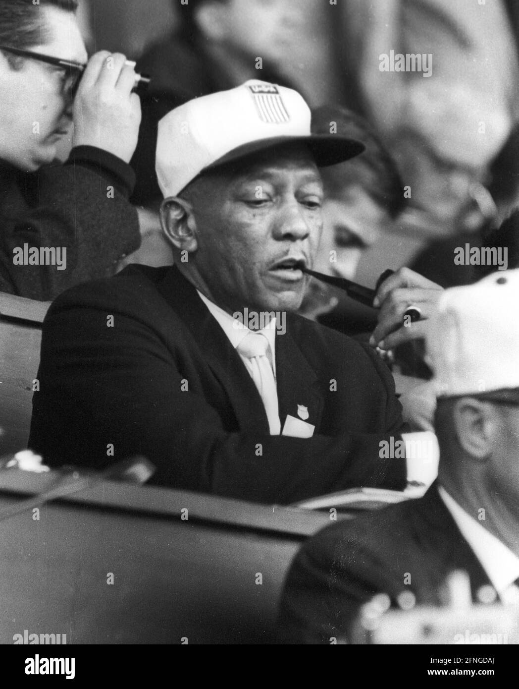 Summer Olympics in Tokyo 1964. athletics: track and field legend Jesse Owens in the stands Rec. 16.10.1964. [automated translation] Stock Photo