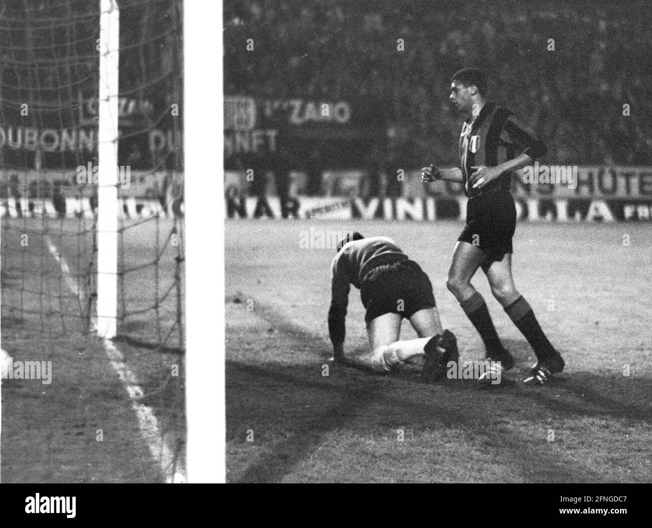 Final of the European Champion Clubs' Cup 1964: Inter Milan - Real Madrid  3:1/27.05.1964 in Vienna. Goalkeeper Jose Vicente (Real) disappointed on  the ground after conceding the second goal by Milani (not