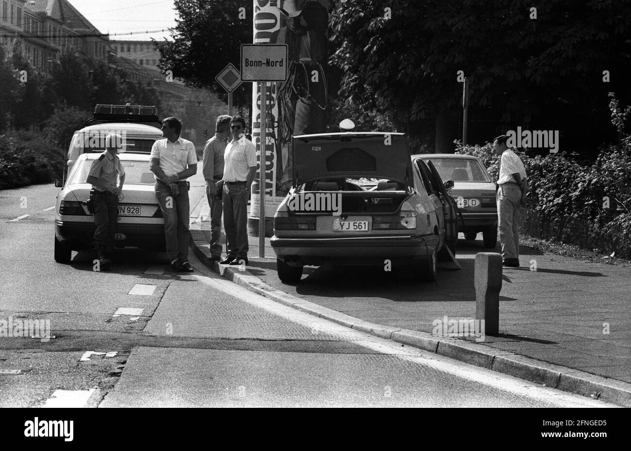 Germany, Bonn, 27.07.1990 Archive-No.: 18-52-09 RAF-bombing of State Secretary Neusel Photo: the destroyed official car of State Secretary Hans Neusel [automated translation] Stock Photo