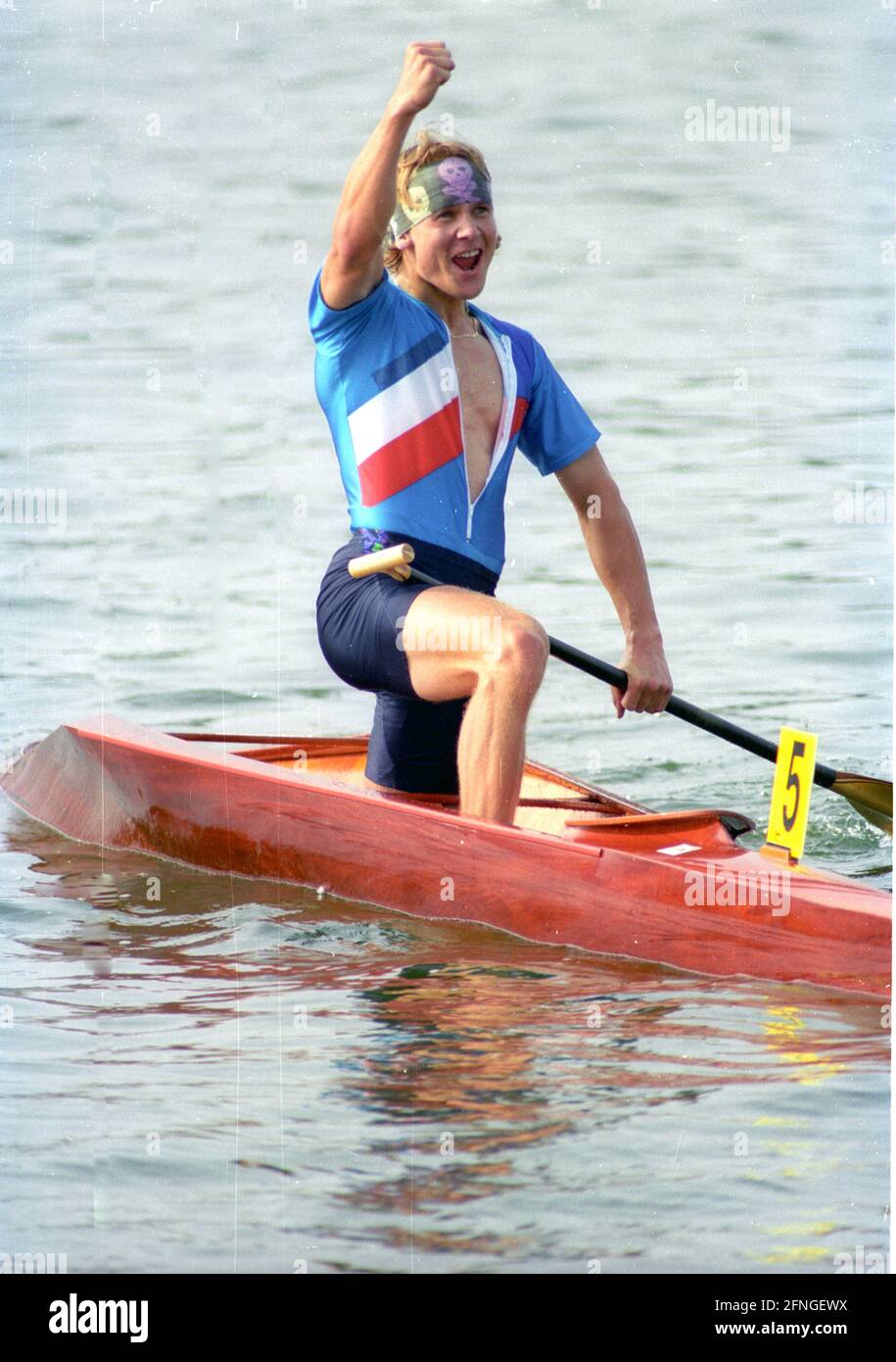 'Olympic Games 1996 in Atlanta. Canoe racing Two-time Olympic champion in the 500m and 1000m Canadier Martin ''Boban'' Doktor (TCH) cheers in his boat 03.08.1996 [automated translation]' Stock Photo