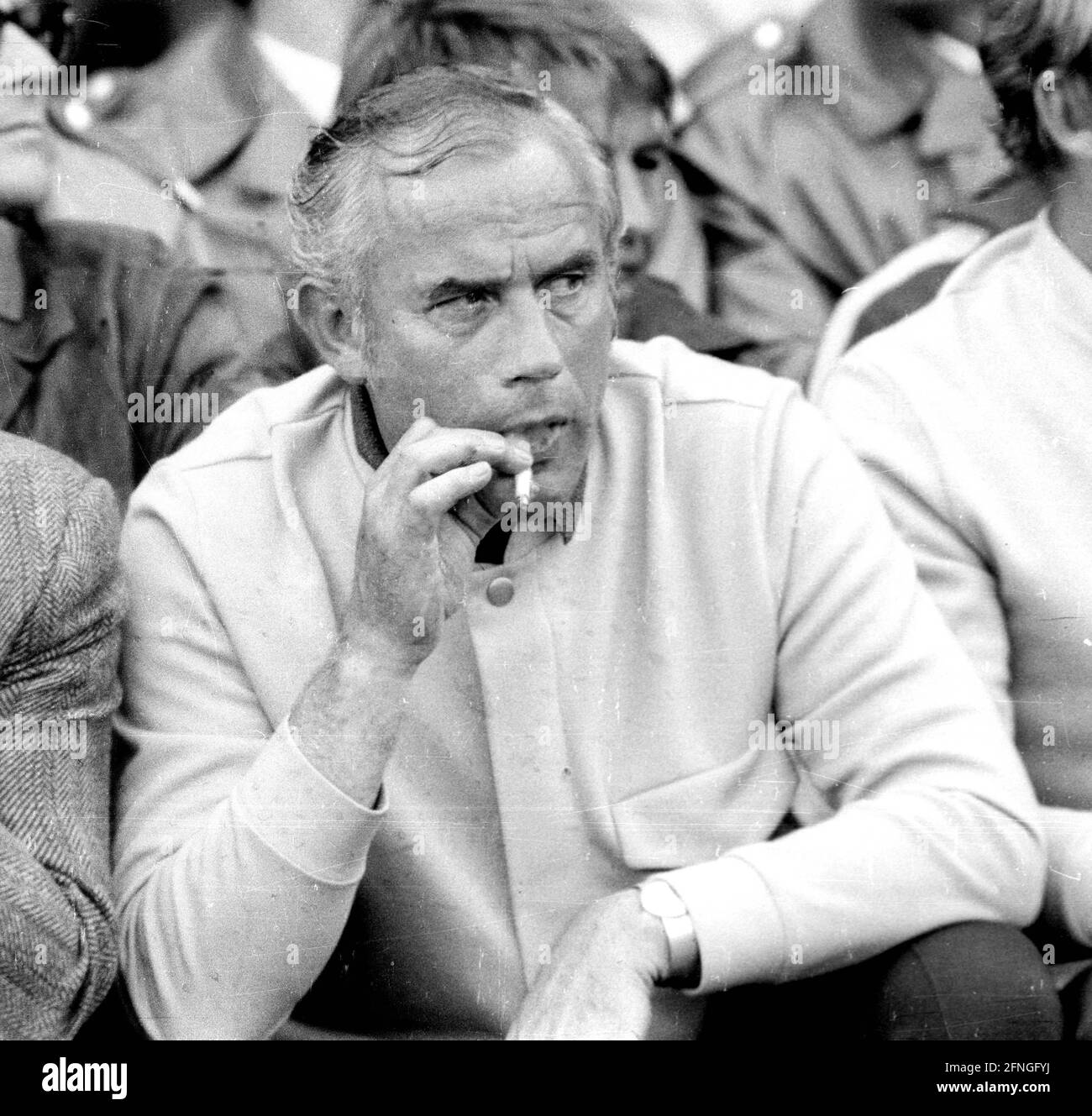 Borussia Dortmund - VFL Borussia Mönchengladbach 3:4 / 22.05.1971 / Coach Hennes Weisweiler (BMG) smokes cigarette on the bench For journalistic use only! Only for editorial use! [automated translation] Stock Photo