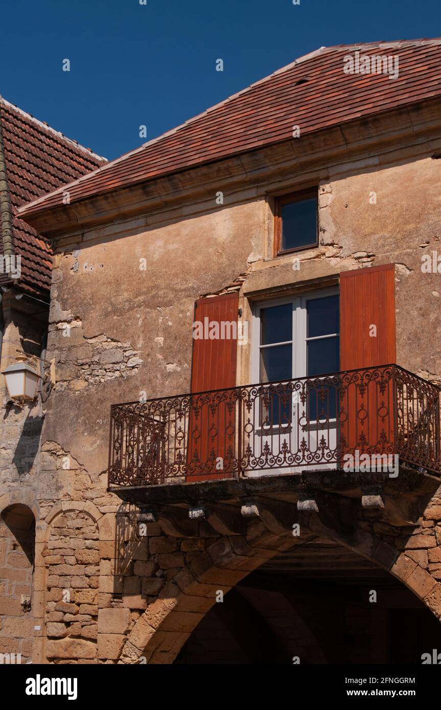 House with balcony, Villefranche-du-Périgord Stock Photo