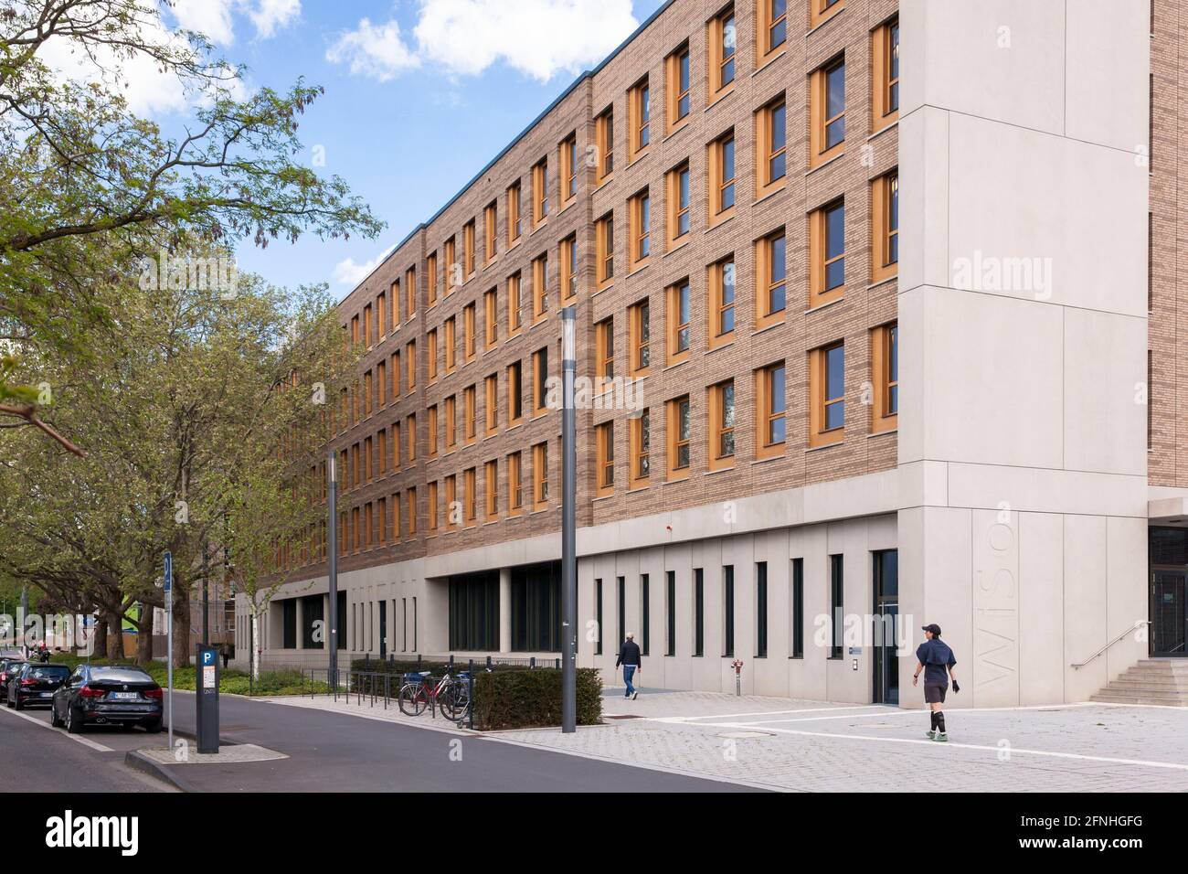 Faculty of Management, Economics and Social Sciences building of the University of Cologne in the district Lindenthal, Cologne, Germany.  Wirtschafts- Stock Photo