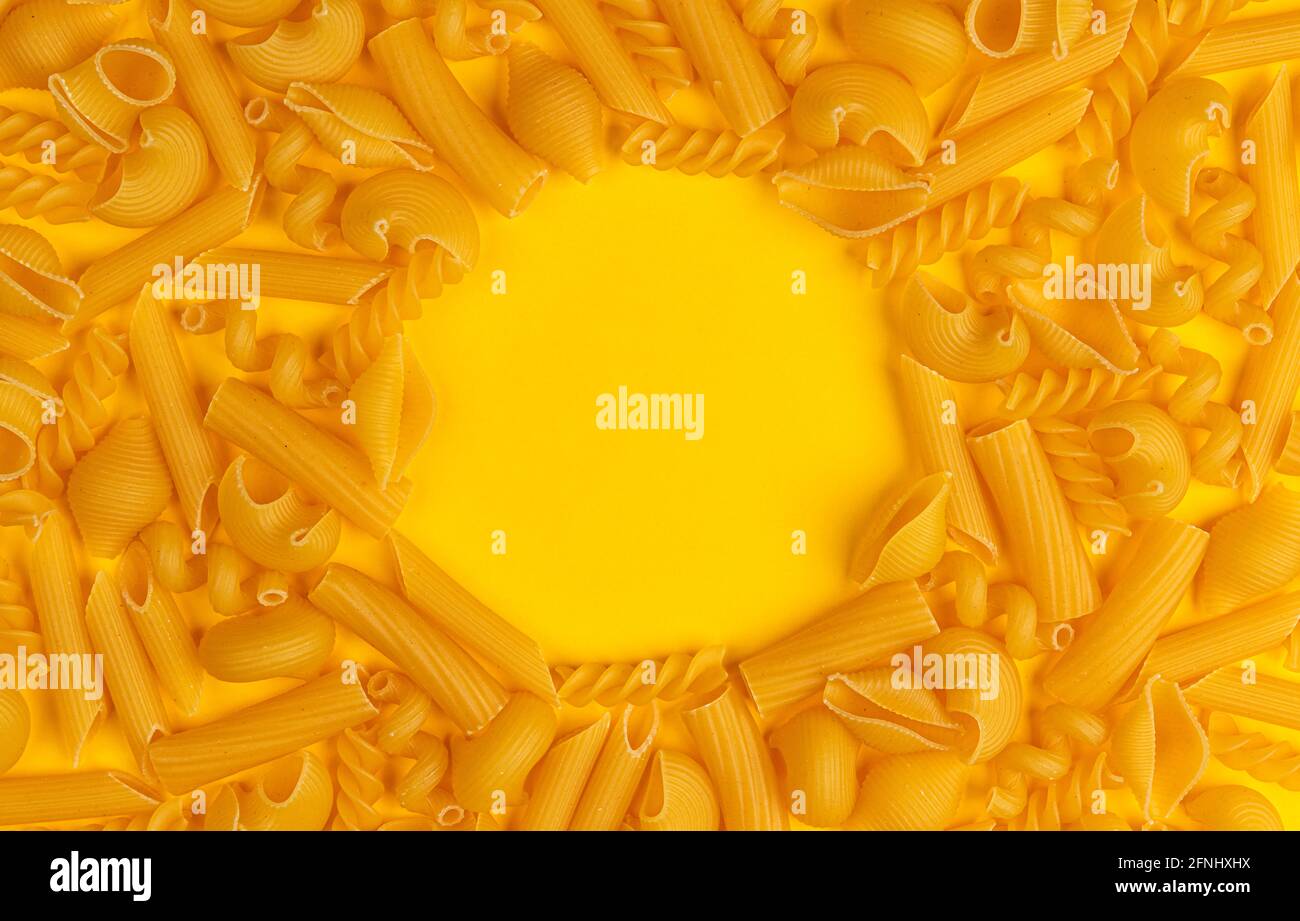 Italian pasta pattern, different pasta types on yellow background, flat ...