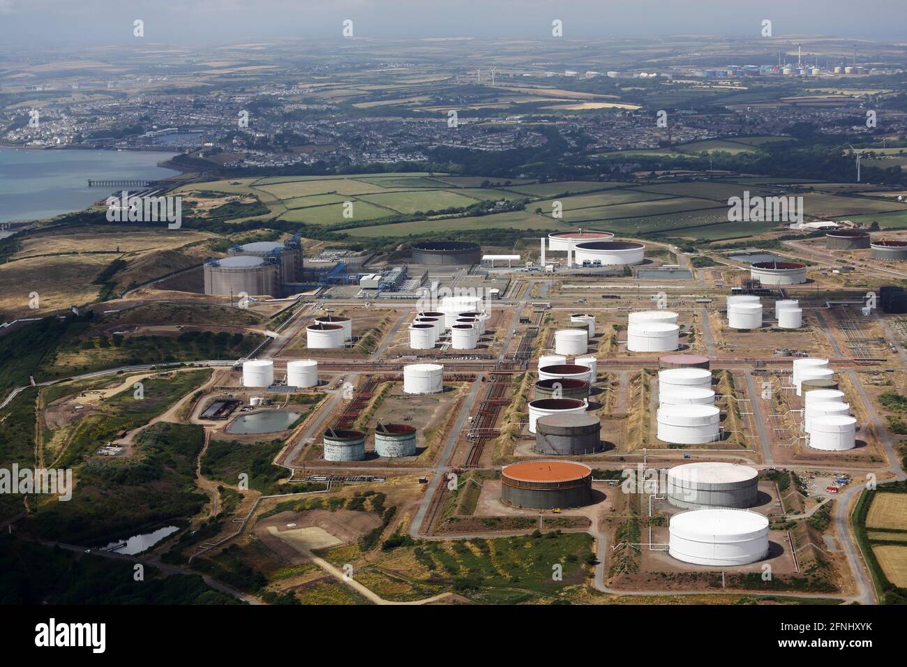 Dragon LNG import terminal, Milford Haven Stock Photo