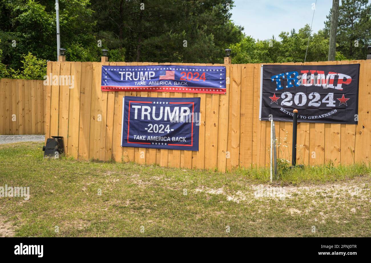 Donald Trump for President, 2024 campaign banners in North Central ...