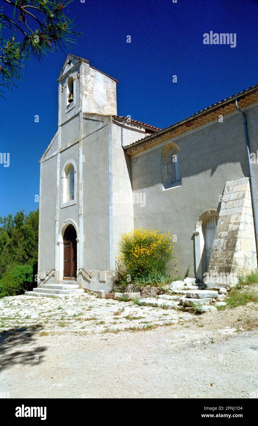 The two chapels of Sainte Christine de Cuers and Ste Christine de