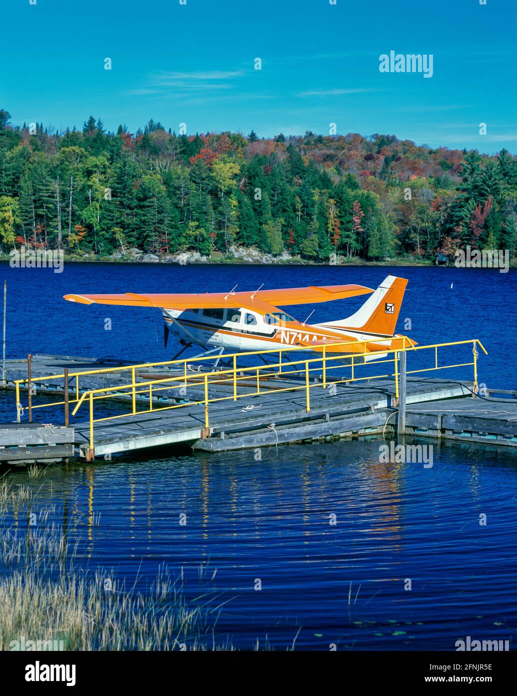 2004 HISTORICAL SIGHTSEEING FLOAT PLANE AT DOCK LONG LAKE ADIRONDACKS ...
