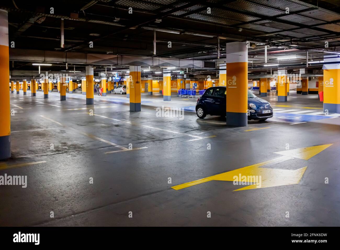 Valencia, Spain- May 17, 2021: Interior of a public car park almost empty  due to sanitary restrictions Stock Photo - Alamy