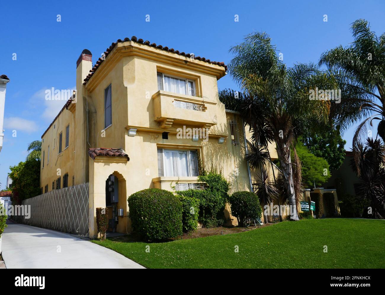 Los Angeles, California, USA 17th May 2021 A general view of atmosphere of actor Brad Renfro's Final Home/apartment and death location where he died at 1092 South Ogden Drive in Los Angeles, California, USA. Photo by Barry King/Alamy Stock Photo Stock Photo