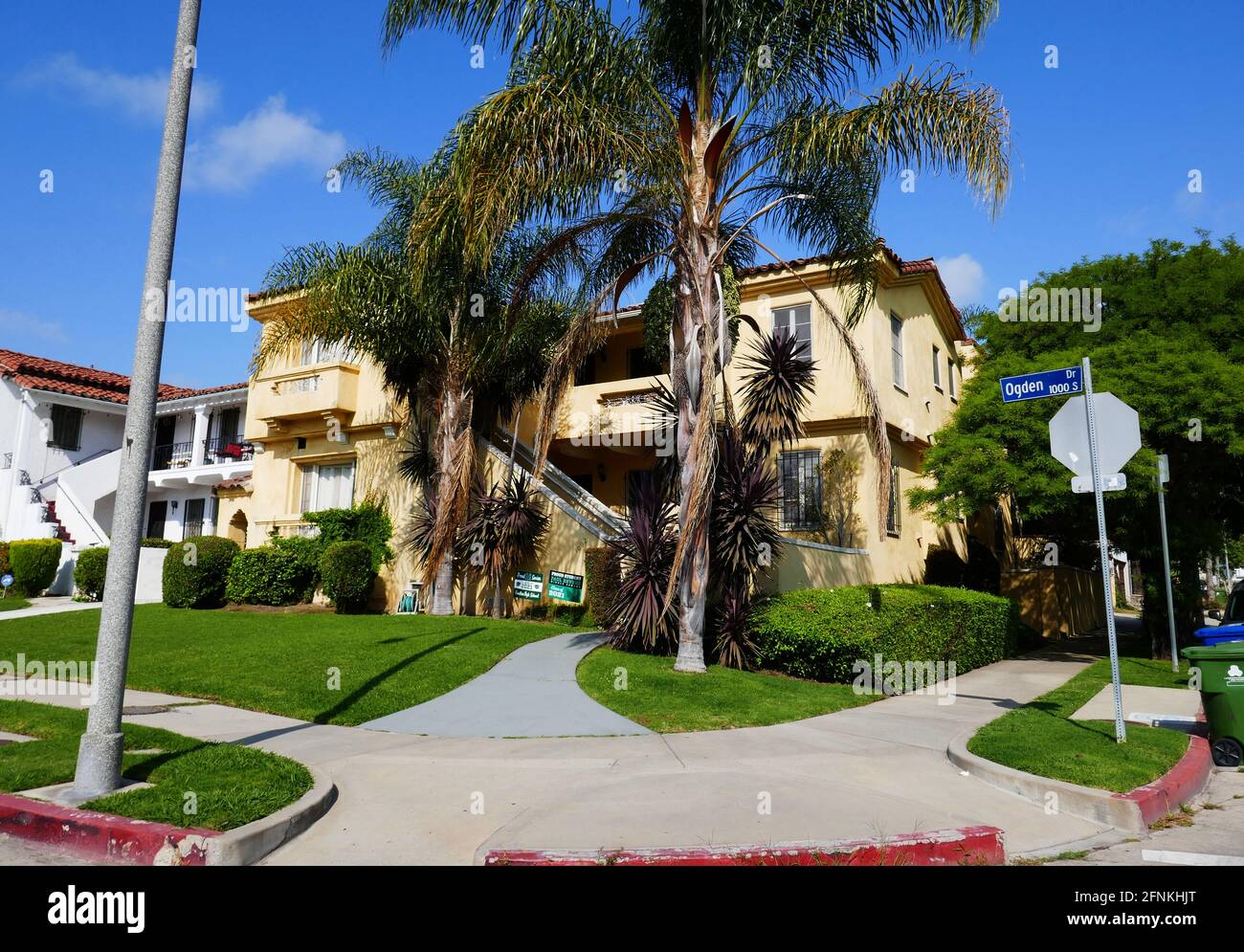 Los Angeles, California, USA 17th May 2021 A general view of atmosphere of actor Brad Renfro's Final Home/apartment and death location where he died at 1092 South Ogden Drive in Los Angeles, California, USA. Photo by Barry King/Alamy Stock Photo Stock Photo