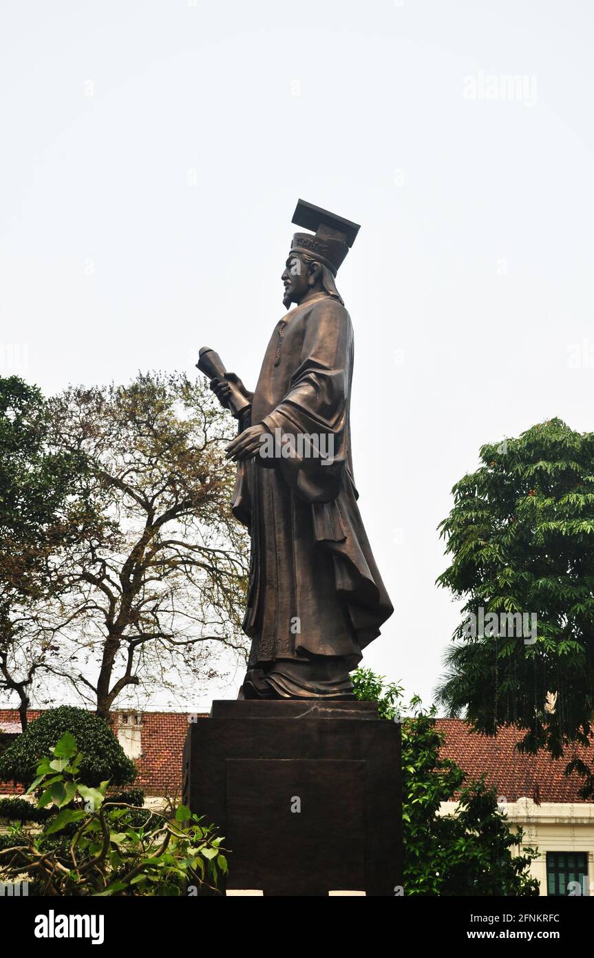 Large bronze sculpture of Emperor Ly Thai To of the Ly dynasty of Vietnam in Indira Gandhi Park for vietnamese and foreign travelers travel visit on L Stock Photo