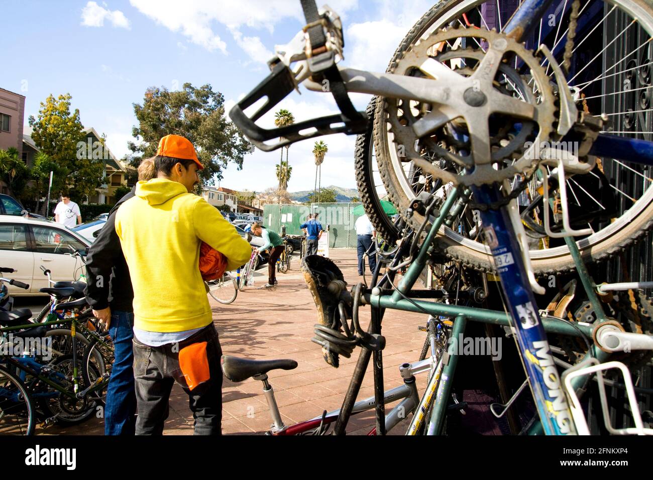 Bicycle Repair Shop, Los Angeles, CA USA Stock Photo Alamy