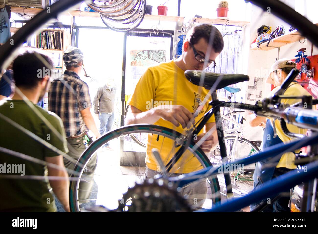 Bicycle Repair Shop, Los Angeles, CA USA Stock Photo Alamy