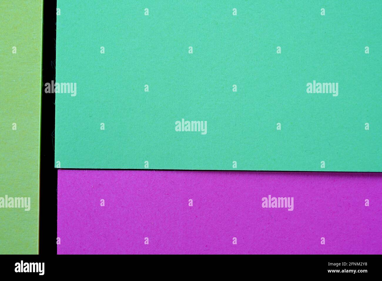 Paper signpost as a reminder, photographed with flash in the studio ...