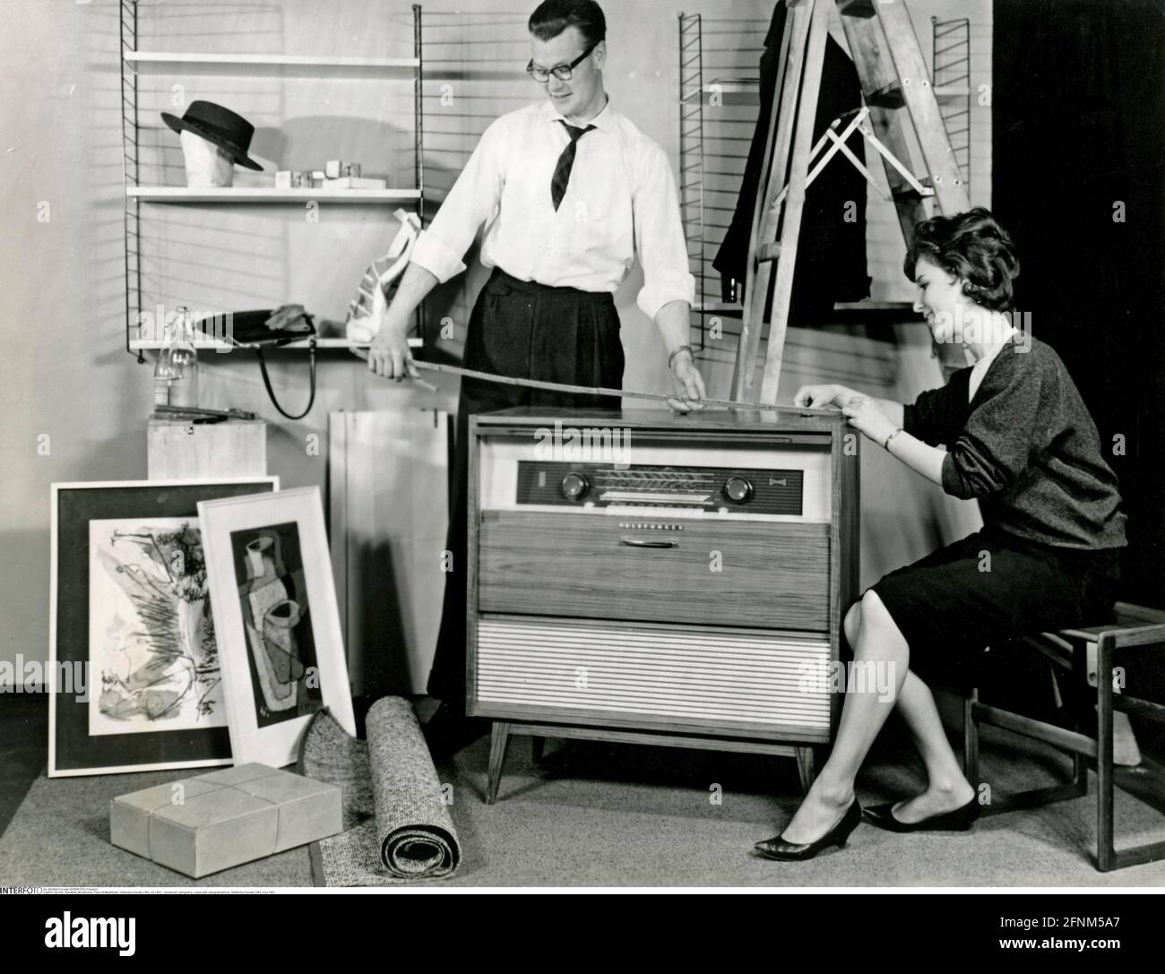 broadcast, radiograms, couple with radiogramophone, Telefunken Sonata 2384, circa 1962, ADDITIONAL-RIGHTS-CLEARANCE-INFO-NOT-AVAILABLE Stock Photo