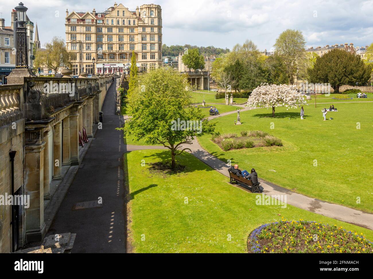 Parade Gardens and Empire Hotel, Bath city centre, Somerset, England ...