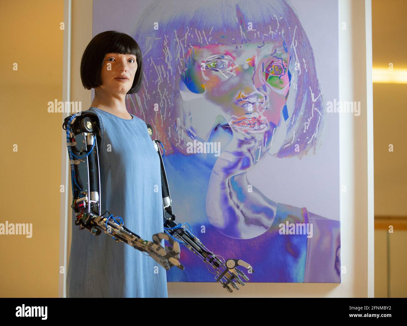 Robot Humanoid First Hi Res Stock Photography And Images Alamy