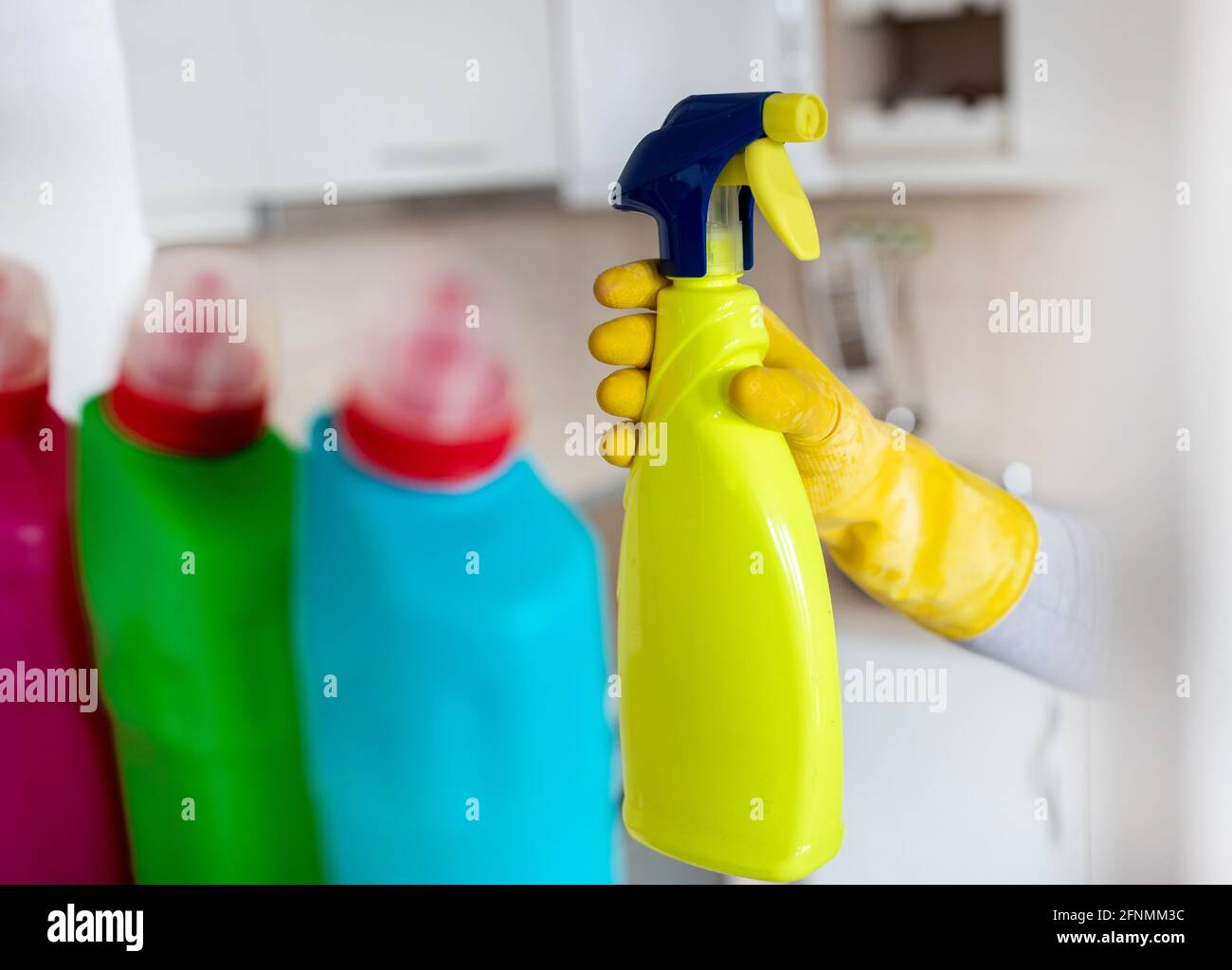 Cleaning products shelf hi-res stock photography and images - Page 3 - Alamy