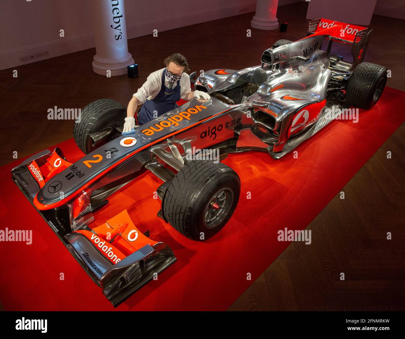 Lewis hamilton 2010 silverstone hi-res stock photography and images - Alamy