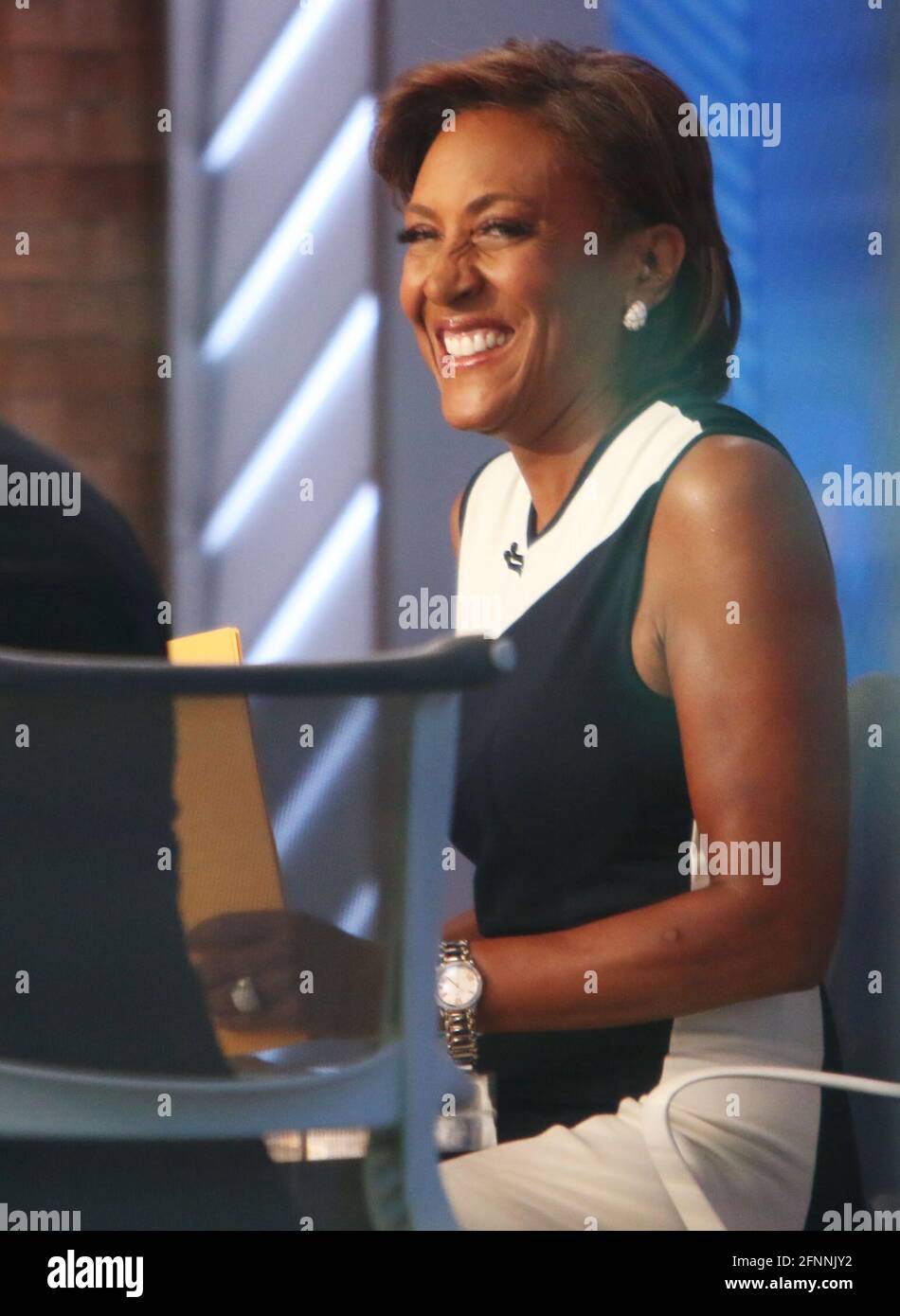 New York - NY - 20210428 - Good Morning America Hosts -PICTURED: Robin Roberts ROGER WONG Stock