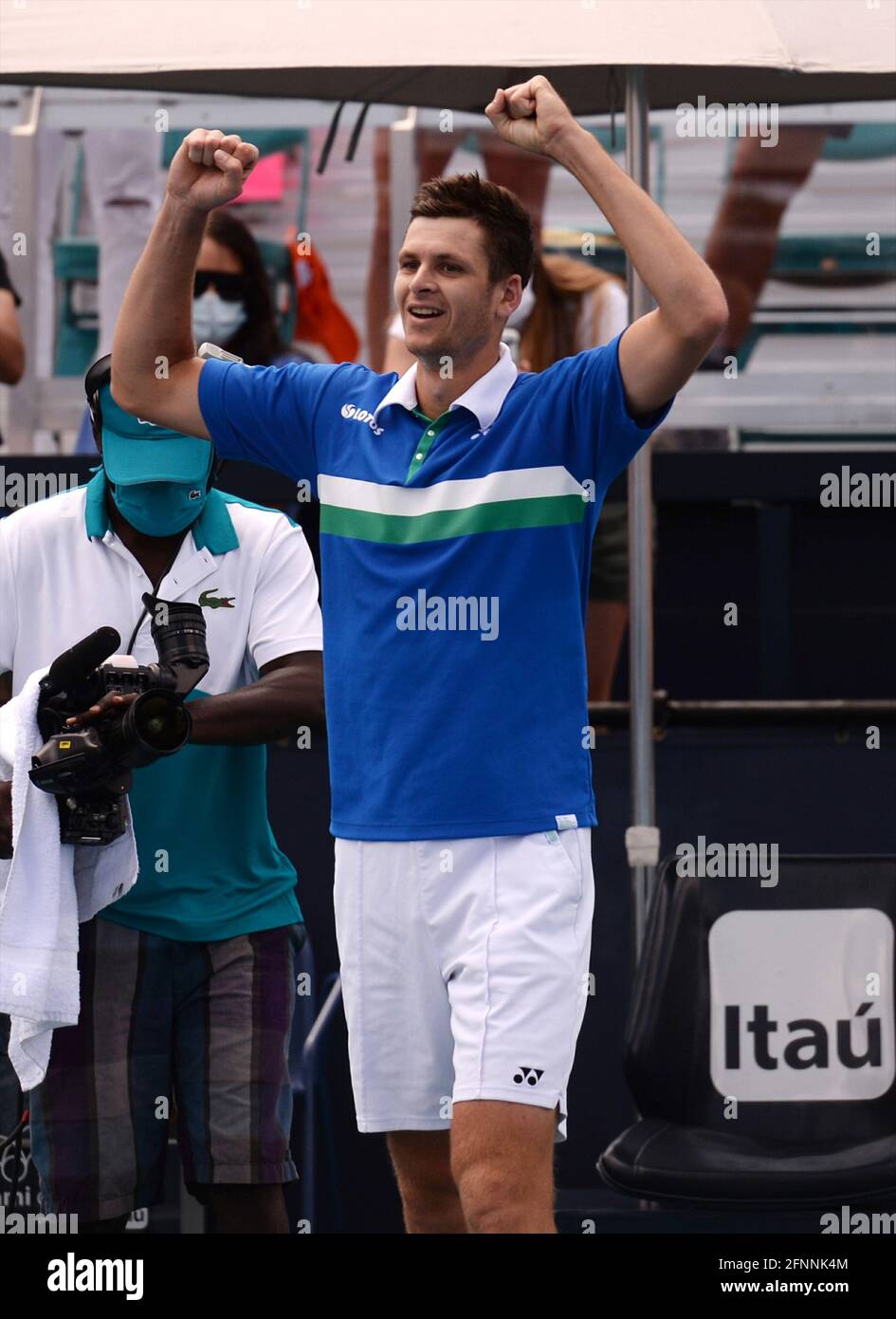 Miami - FL - 20210404 Hubert Hurkacz poses with the championship trophy