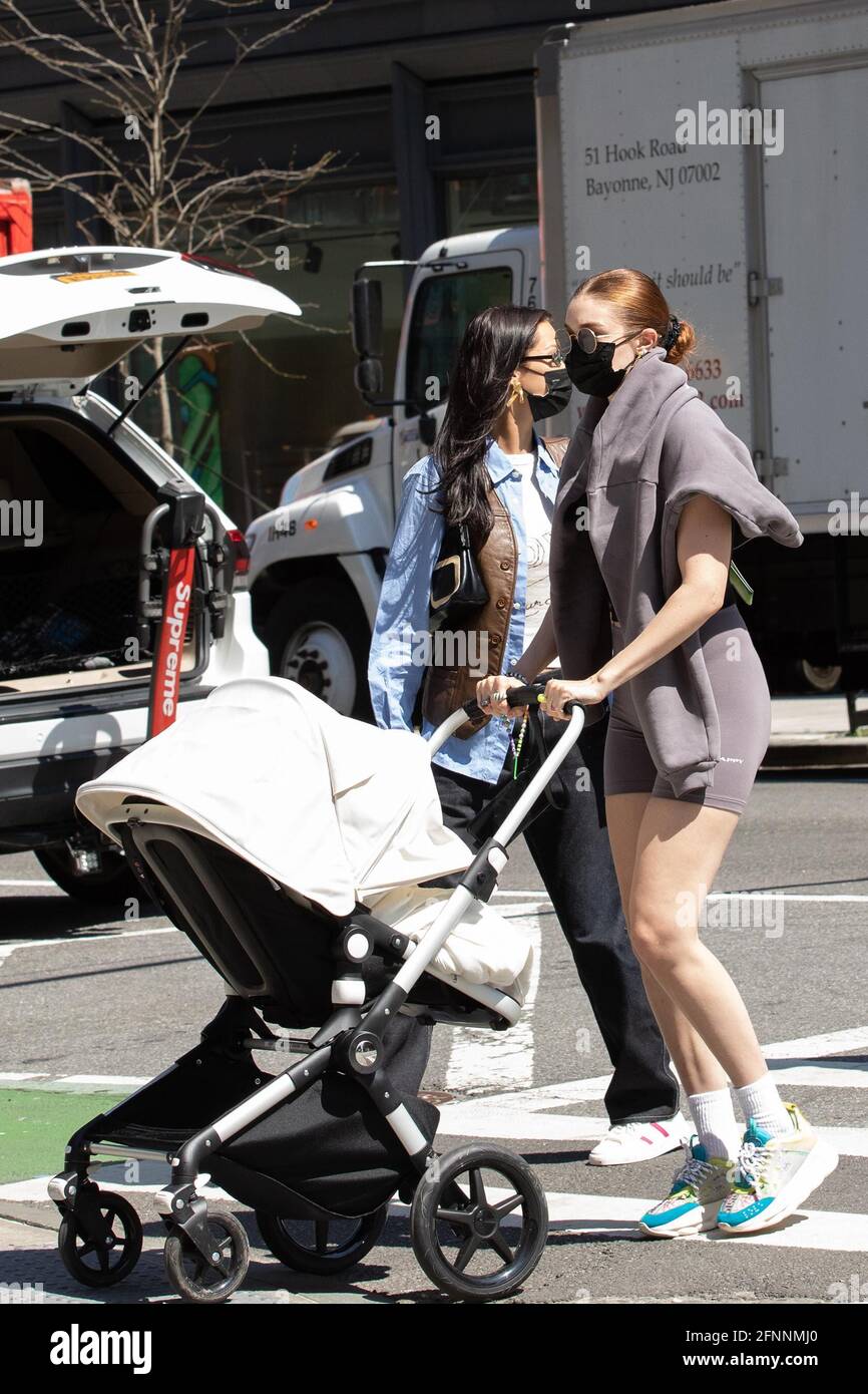 New York - NY - 20210408 - Gigi Hadid and Bella Hadid Take Baby Khai for a  Walk in NYC NohoNY - Gigi HadidBella Hadid - Janet Mayer Stock Photo - Alamy