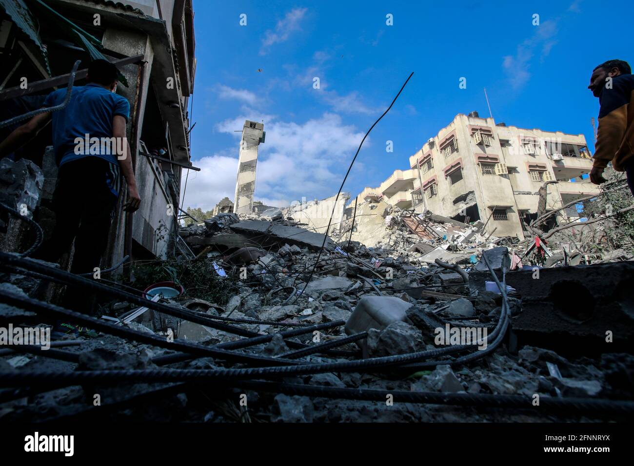 Bombarded houses hires stock photography and images Alamy