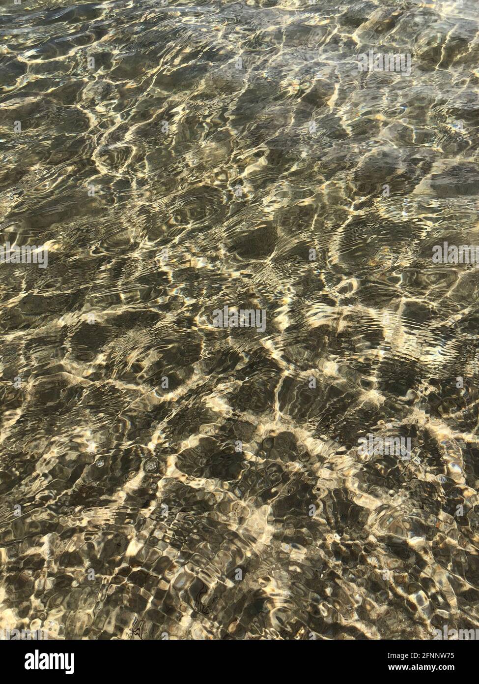 Clear ocean water hi-res stock photography and images - Alamy