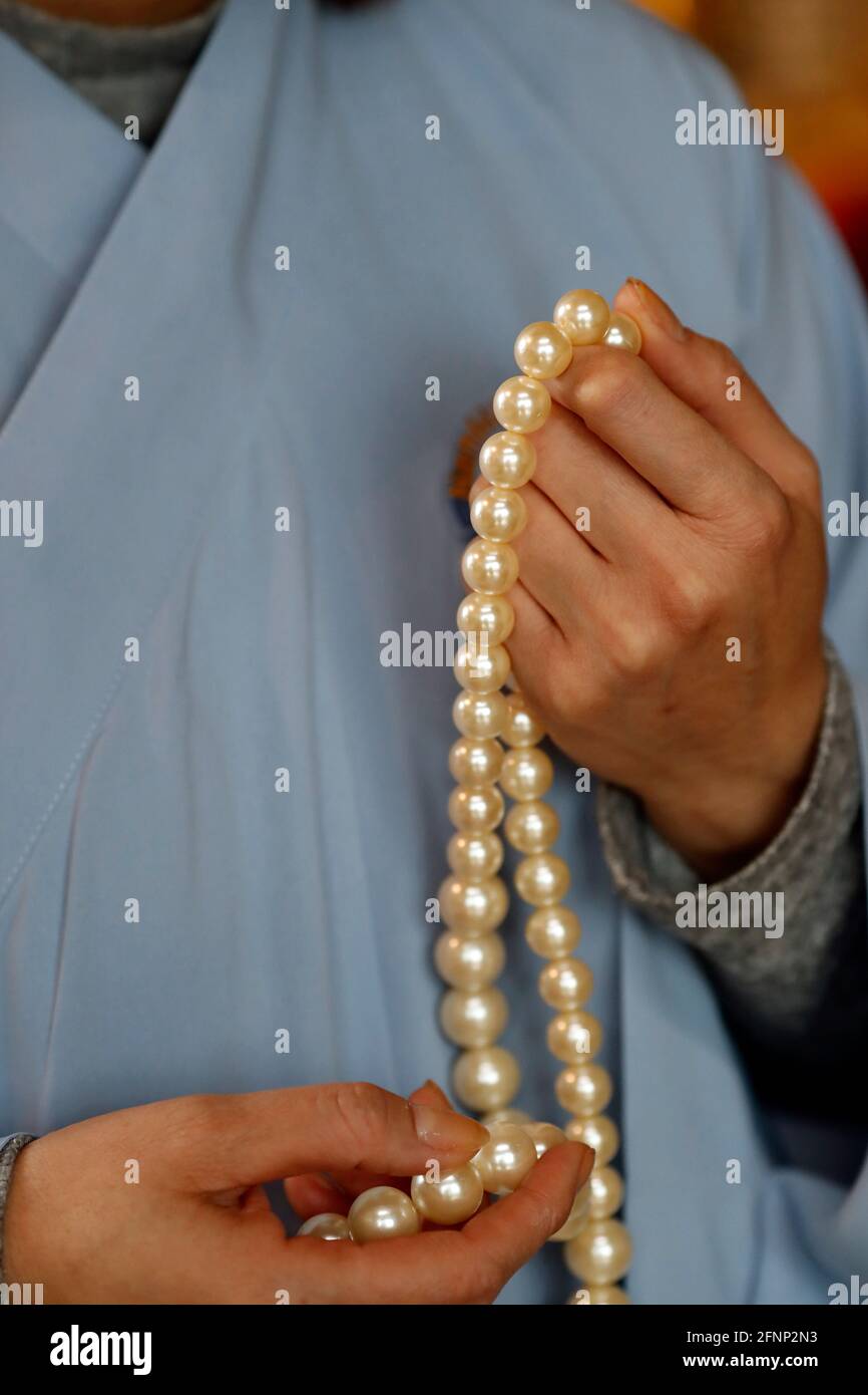 Mala beads prayer buddhism hi-res stock photography and images - Page 3 -  Alamy