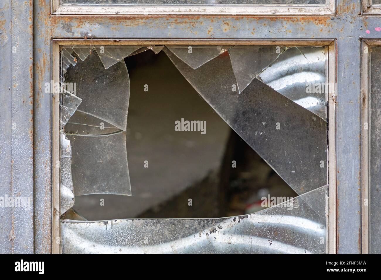 Metal window frame hires stock photography and images Alamy
