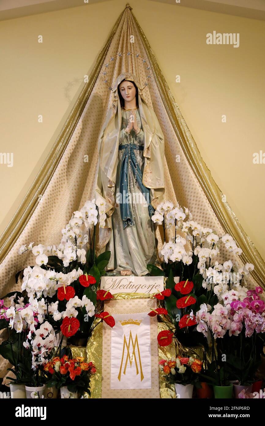 Statue of the Virgin Mary in the church of St James the Apostle, Medjugorje, Bosnia & Herzegovina Stock Photo