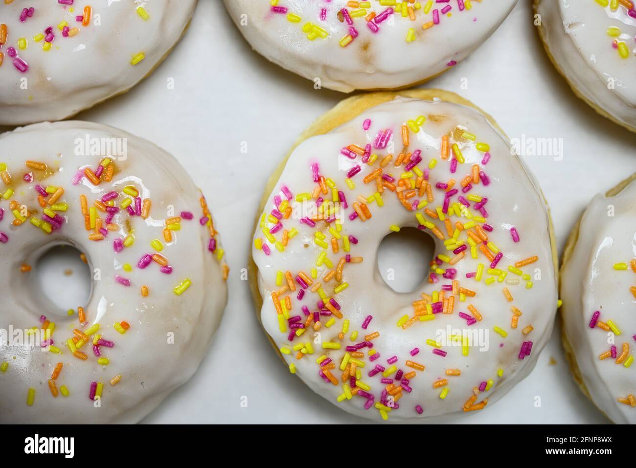Glazed donuts in a box hi-res stock photography and images - Alamy