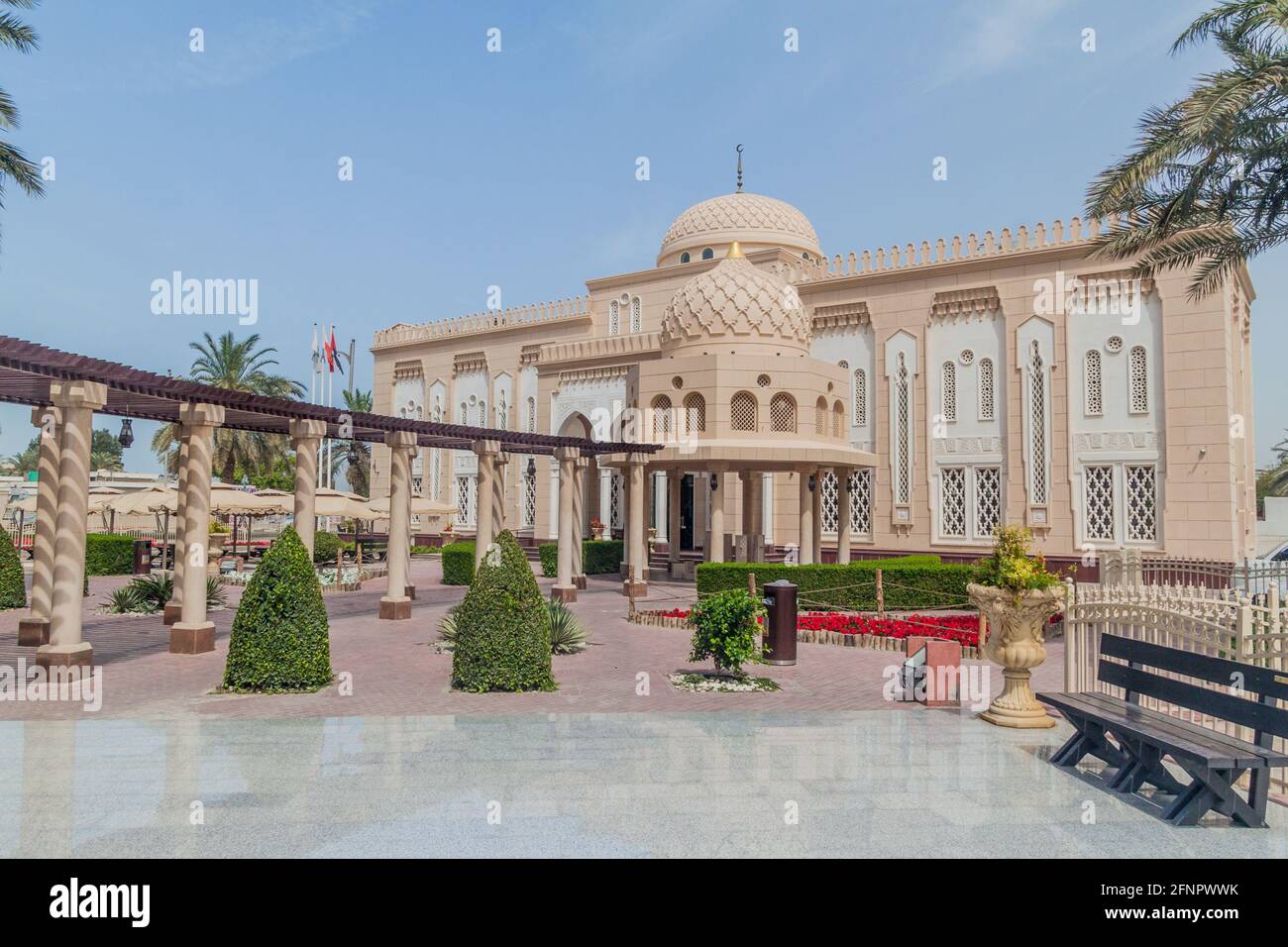 Garden of Jumeirah Mosque in Dubai, UAE Stock Photo