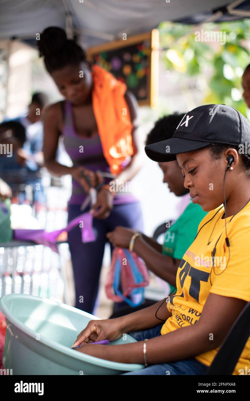 Recycling in Ghana, West Africa Stock Photo - Alamy