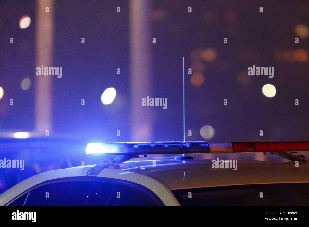 Black police car flash lights hi-res stock photography and images - Alamy