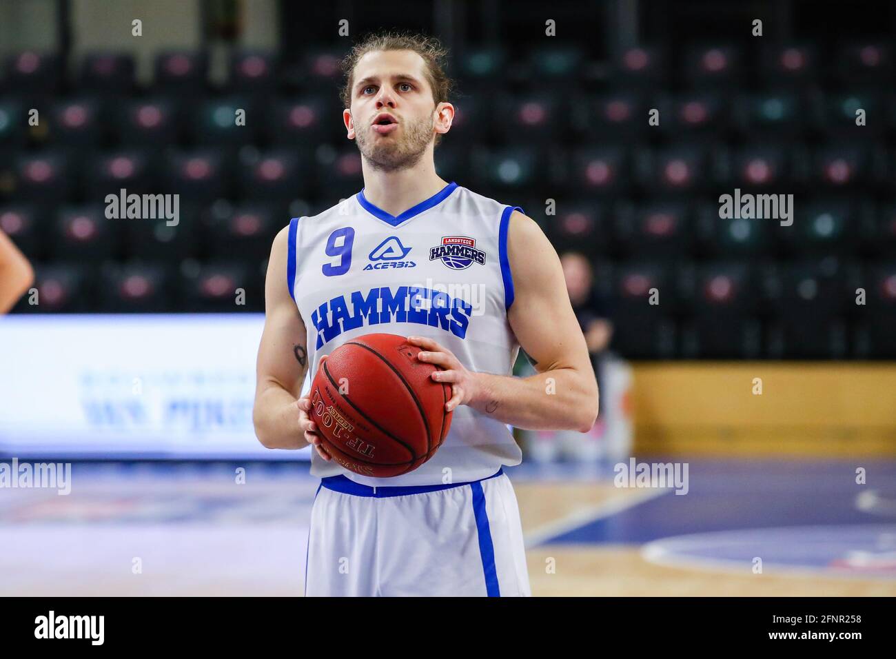ZWOLLE, NETHERLANDS - MAY 18: Mike Schilder of Landstede Hammers Zwolle during the DBL semi final play offs match between Landstede Hammers and ZZ Leiden at Landstede sportcentrum on May 18, 2021 in Zwolle, Netherlands (Photo by Albert ten Hove/Orange Pictures) Stock Photo