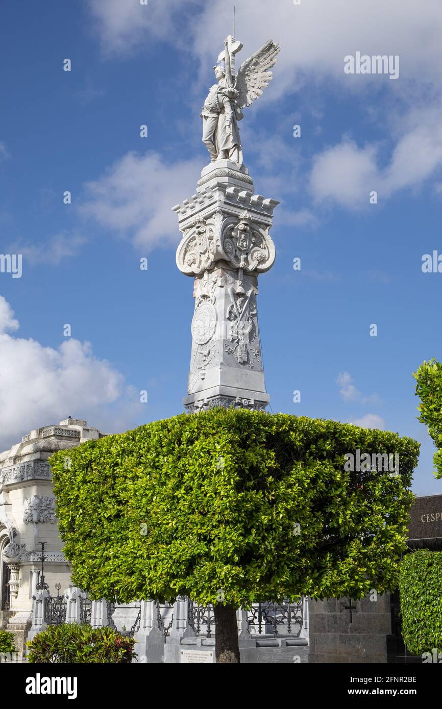 Vertical shot of a white statue in the Colon Cemetery, Havana, Cuba Stock  Photo - Alamy