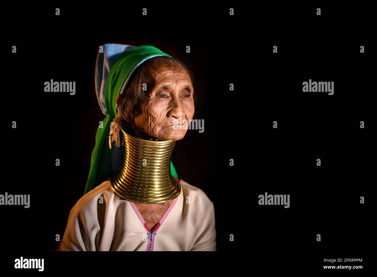 Long neck ladies of the Padaung or Kayan tribe.  Panpet village in the Loikaw region of Myanmar Stock Photo