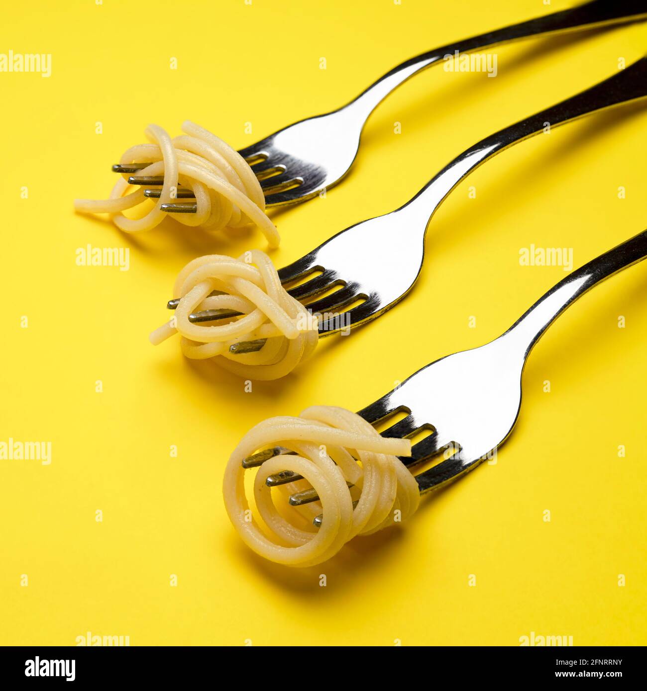 Wrapped meal hi-res stock photography and images - Alamy